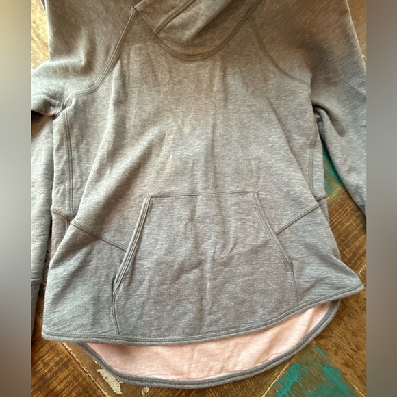 lululemon athletica Heather Gray Women's Time Out  Hoodie - Picture 11 of 11